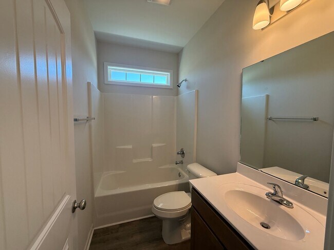 Building Photo - Longs - 3 Bedroom/ 2 Bathroom House