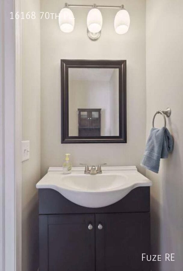 Building Photo - 16168 70th Pl N