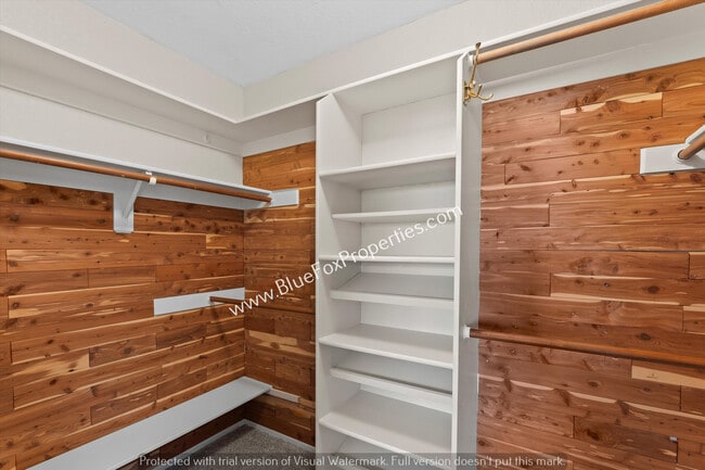 Building Photo - 811 Camino Corrida