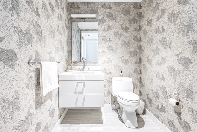 Building Photo - 300 Pier 4 Blvd.