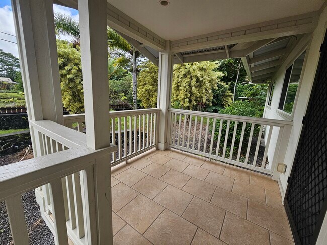 Building Photo - 15-1331-1331 24th Ave