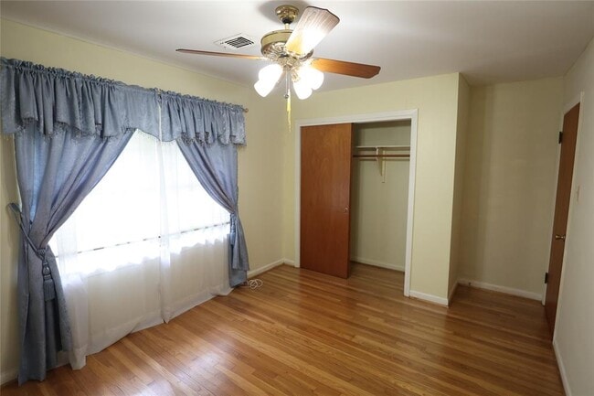 Building Photo - 4018 Nenana Dr