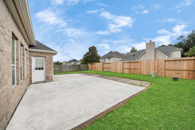 Building Photo - 24523 Red Bluff Tr