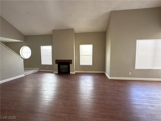 Building Photo - 120 Clifton Heights Dr