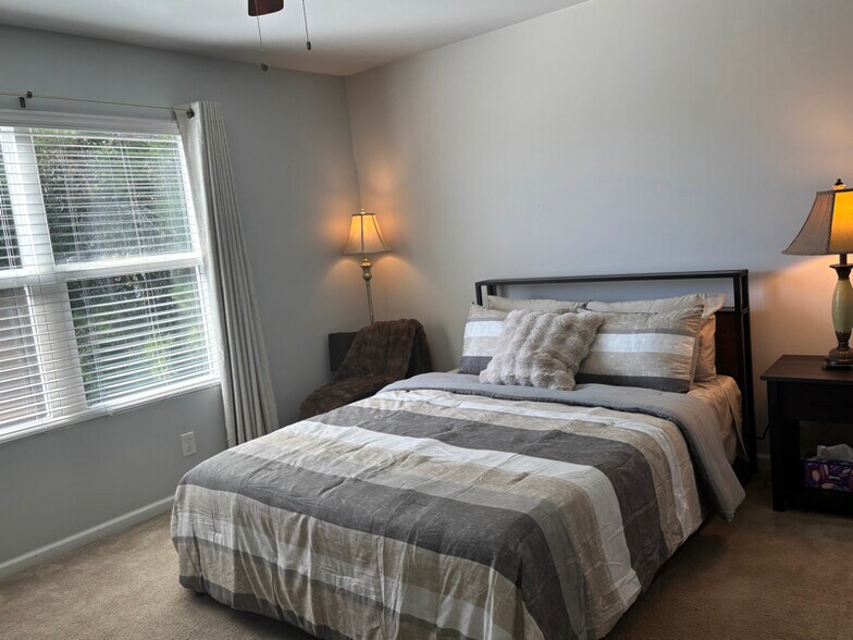 Building Photo - 173 Olde Towne Way