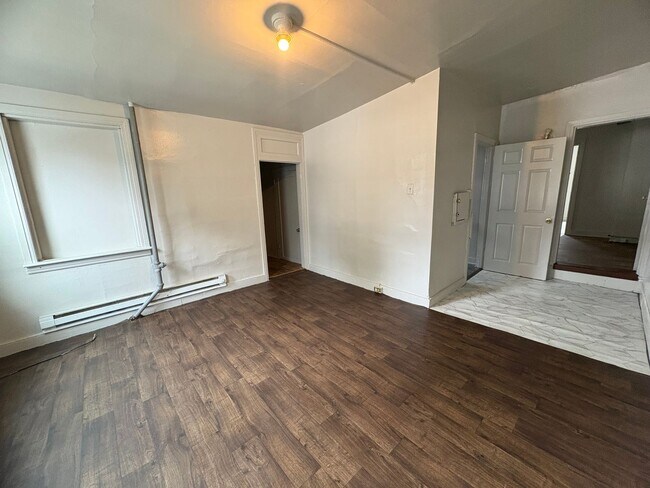 Building Photo - 31 N Hartley St