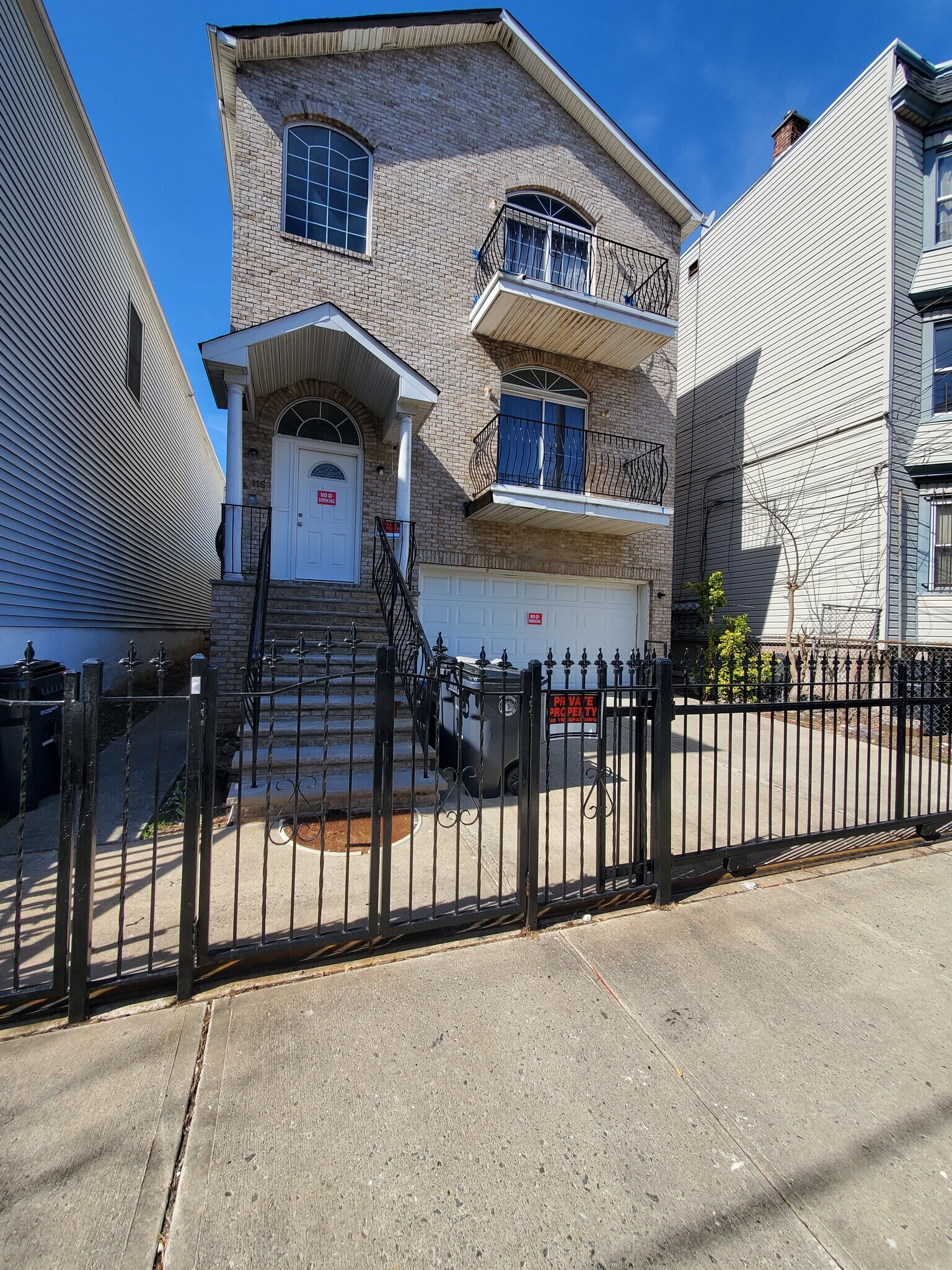 Building Photo - 114-116 2nd St