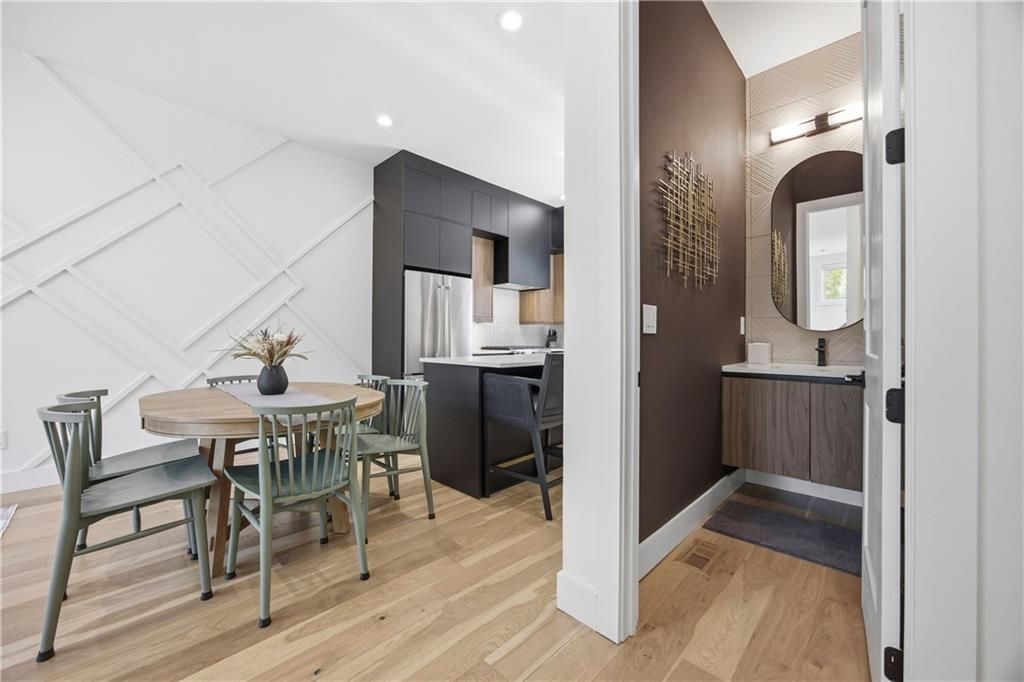 Building Photo - 434 Markham St SW