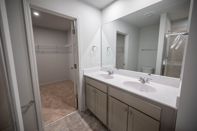 Building Photo - 321 Suhani Ln
