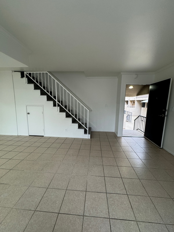 Building Photo - 13012 Riverside Dr