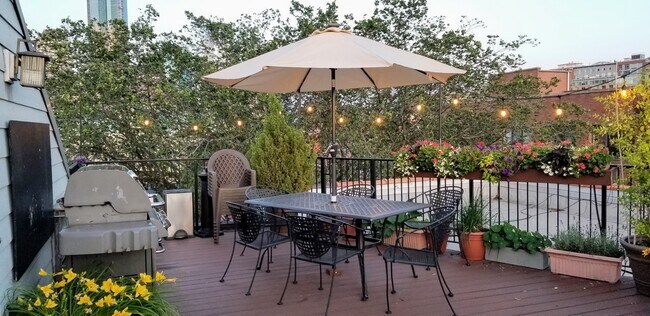 Building Photo - Mercer Arms Apartments