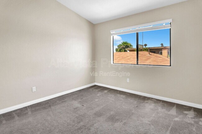 Building Photo - 4357 Oregon St