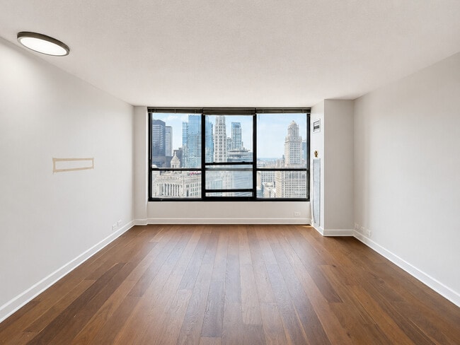 Building Photo - 405 N Wabash Ave