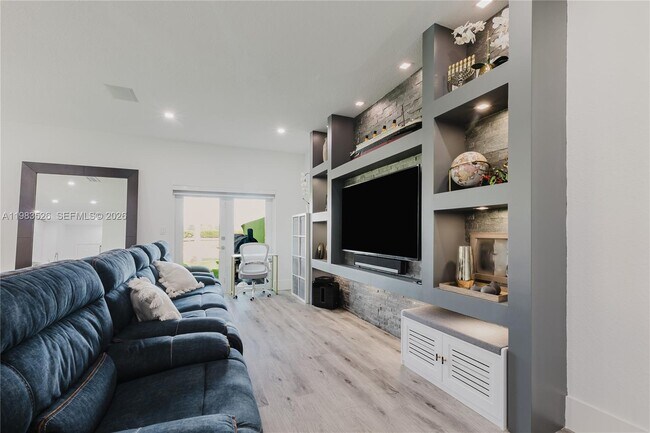 Building Photo - 12735 SW 49th Ct