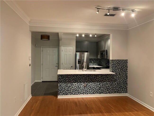 Building Photo - 1120 Westchester Ridge NE