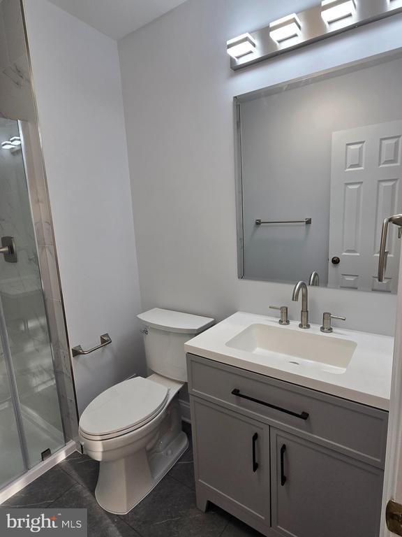 Building Photo - 18 Edinboro Cir