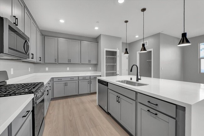 Building Photo - 514 Fairview Hills St