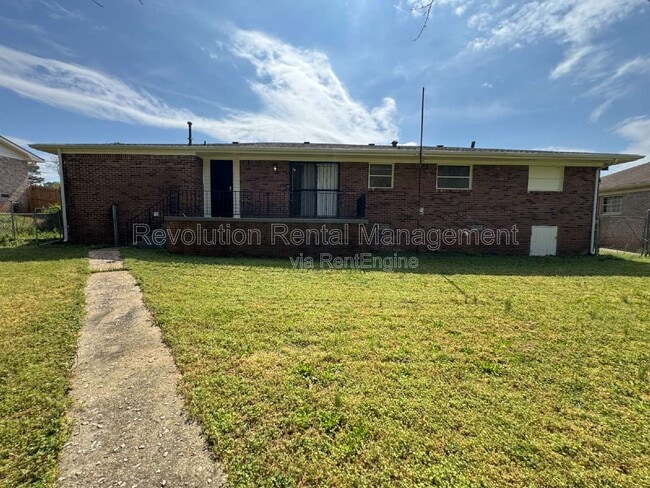 Building Photo - 4010 Emerald Lake Dr