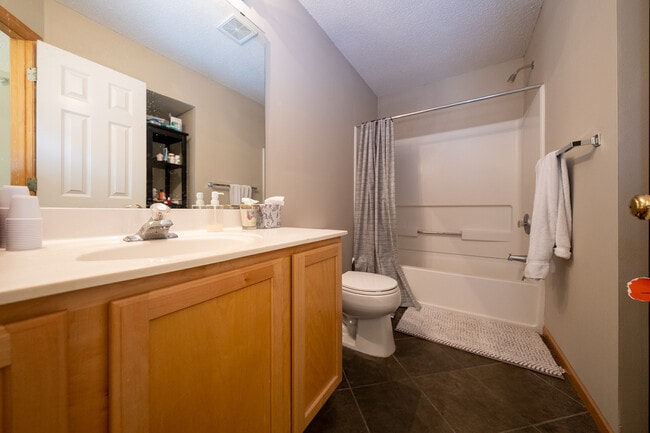 Building Photo - 9420 Marshall Rd