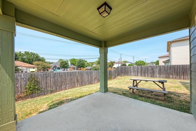 Building Photo - 1302 Casa Blanca Cove