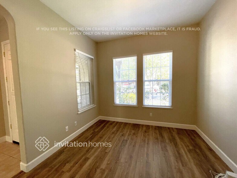 Building Photo - 9419 Berkshire Ln