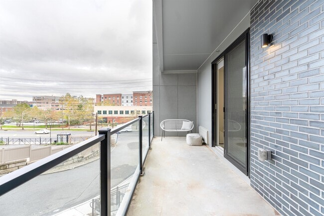 Building Photo - 8625 River Rd