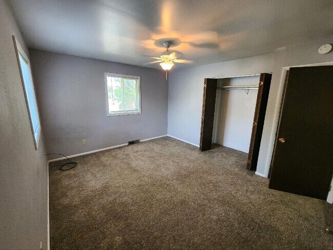 Building Photo - 310Kennedy