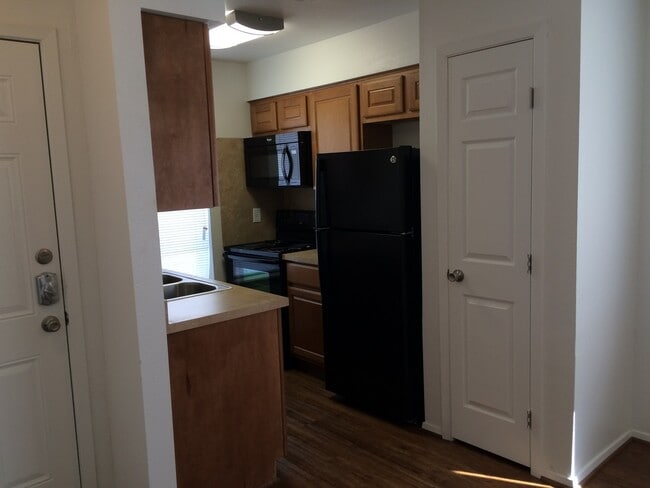 Building Photo - 3705EL