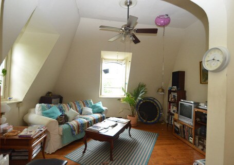 Building Photo - 1812 South Rd