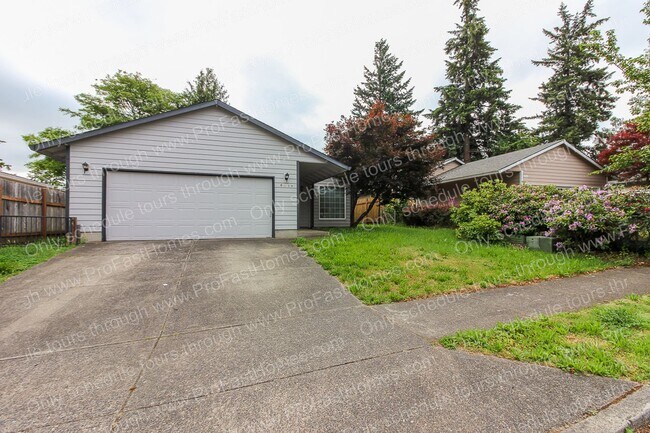Building Photo - 6416 SE 139th Ave