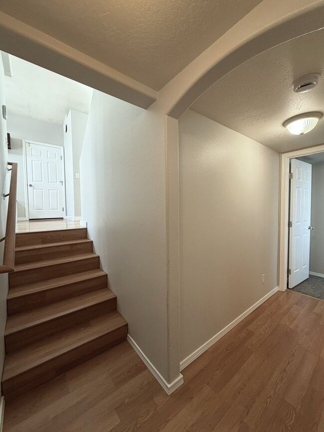Building Photo - Great 4 bed 2 bath home with RV parking in...