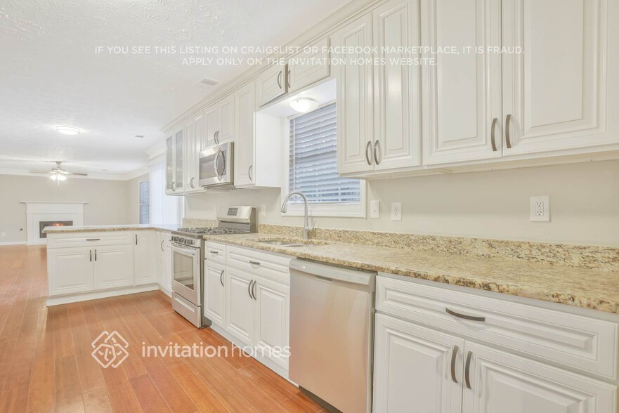 Building Photo - 2193 Johnson Creek Dr