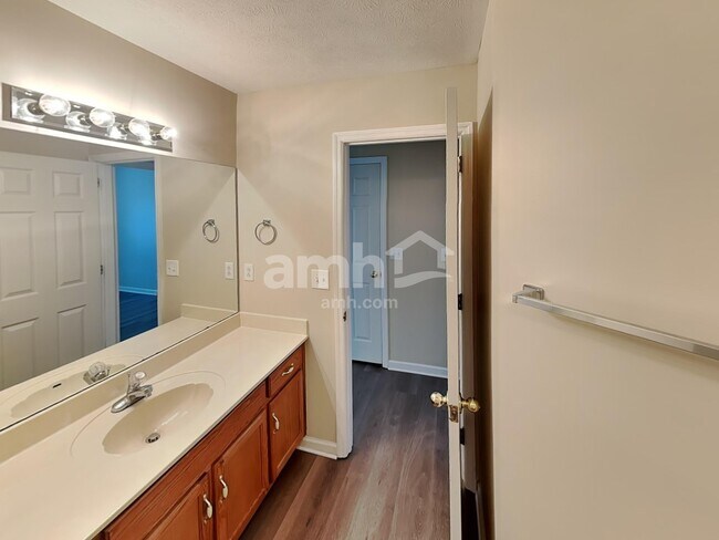 Building Photo - 6641 Sugar Valley Dr