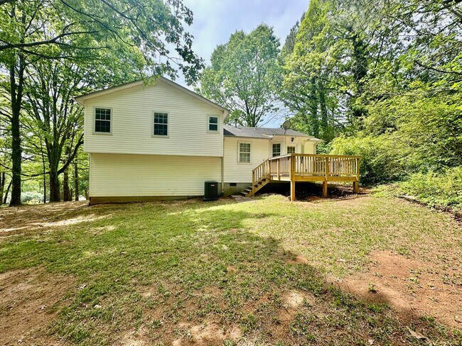 Building Photo - Dallas Rental