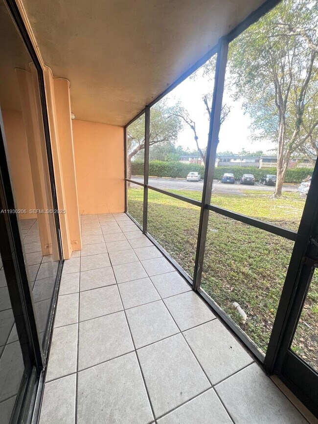 Building Photo - 8600 SW 133rd Avenue Rd