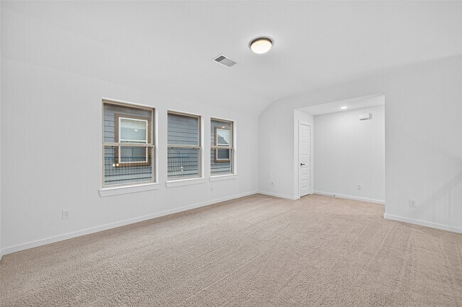 Building Photo - 23806 Pullin Market Dr