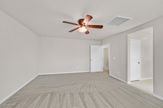 Building Photo - 719 Orchard Course Dr