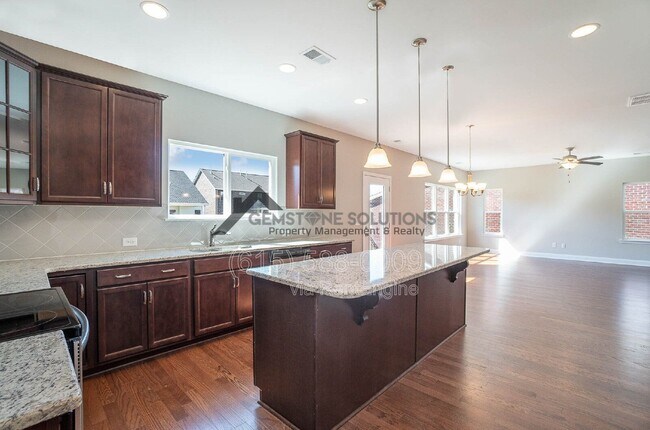 Building Photo - 108 Santa Rosa Dr