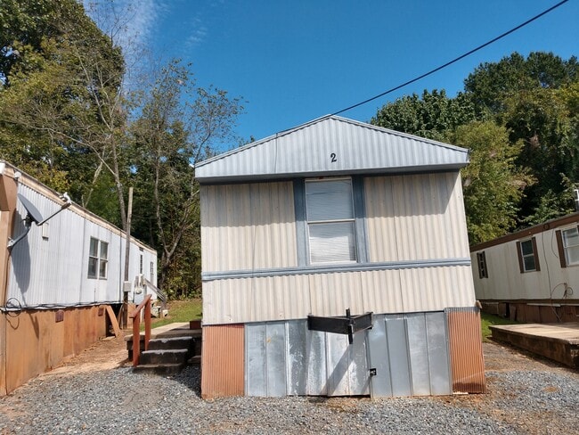 Primary Photo - 7960 Reynolda Rd