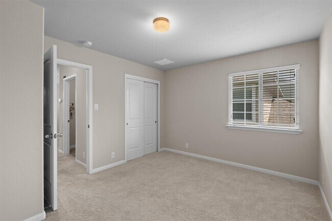 Building Photo - 8540 White Ibis Dr