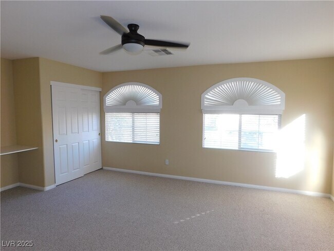 Building Photo - 10855 Carberry Hill St