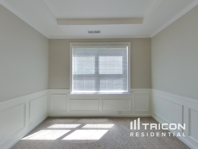 Building Photo - 3535 Arbroath Dr