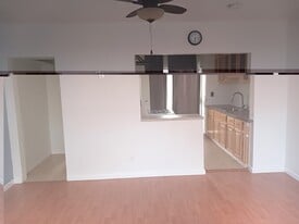 Building Photo - 10946 Otsego St