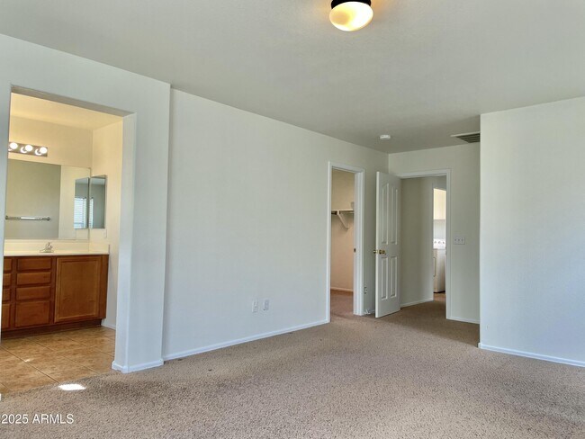 Building Photo - 3871 E Jasper Dr