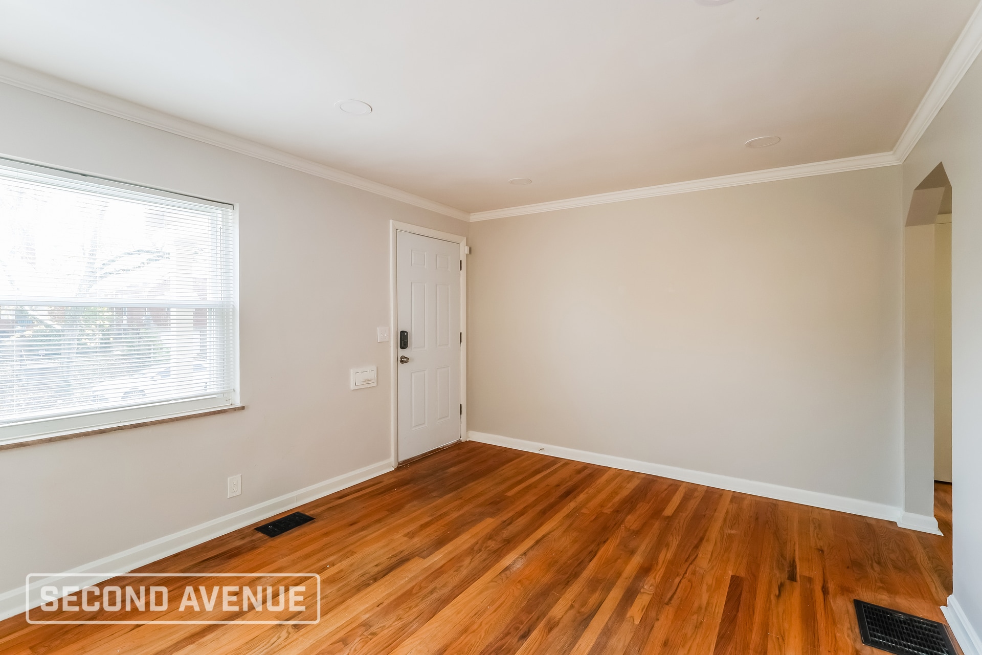 Building Photo - 1136 S Lynnebrook Dr