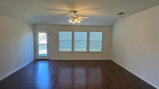 Building Photo - 519 Creekside Dr