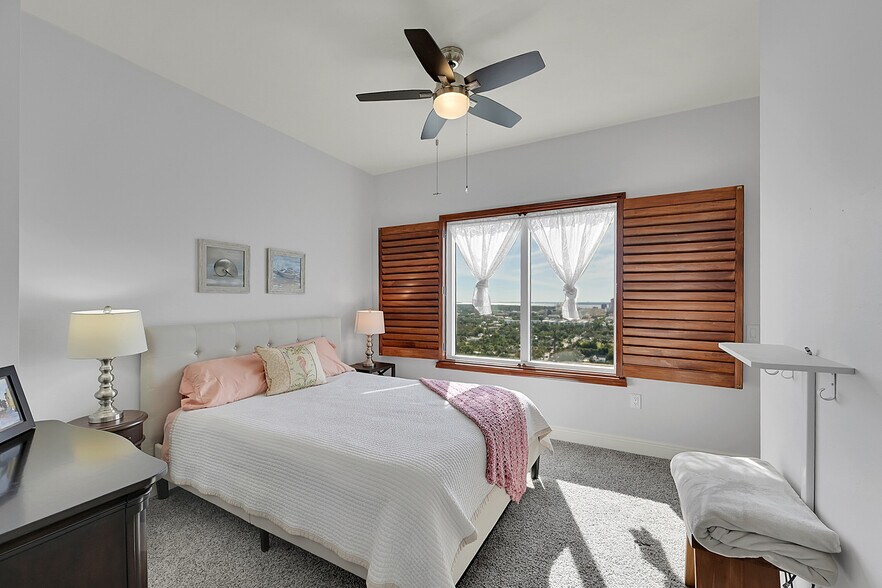 Building Photo - 2743 1st St