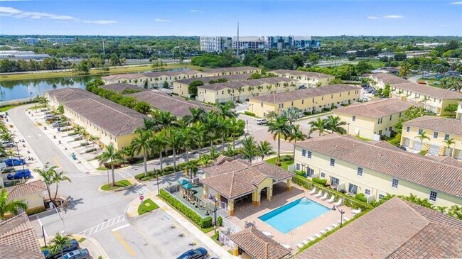 Building Photo - 1102 NW 40th Way