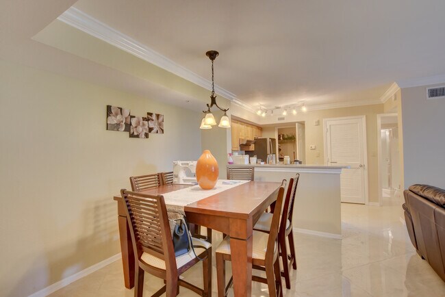 Building Photo - 15035 Michelangelo Blvd