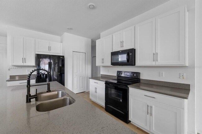 Building Photo - 11824 Brighton Knoll Loop